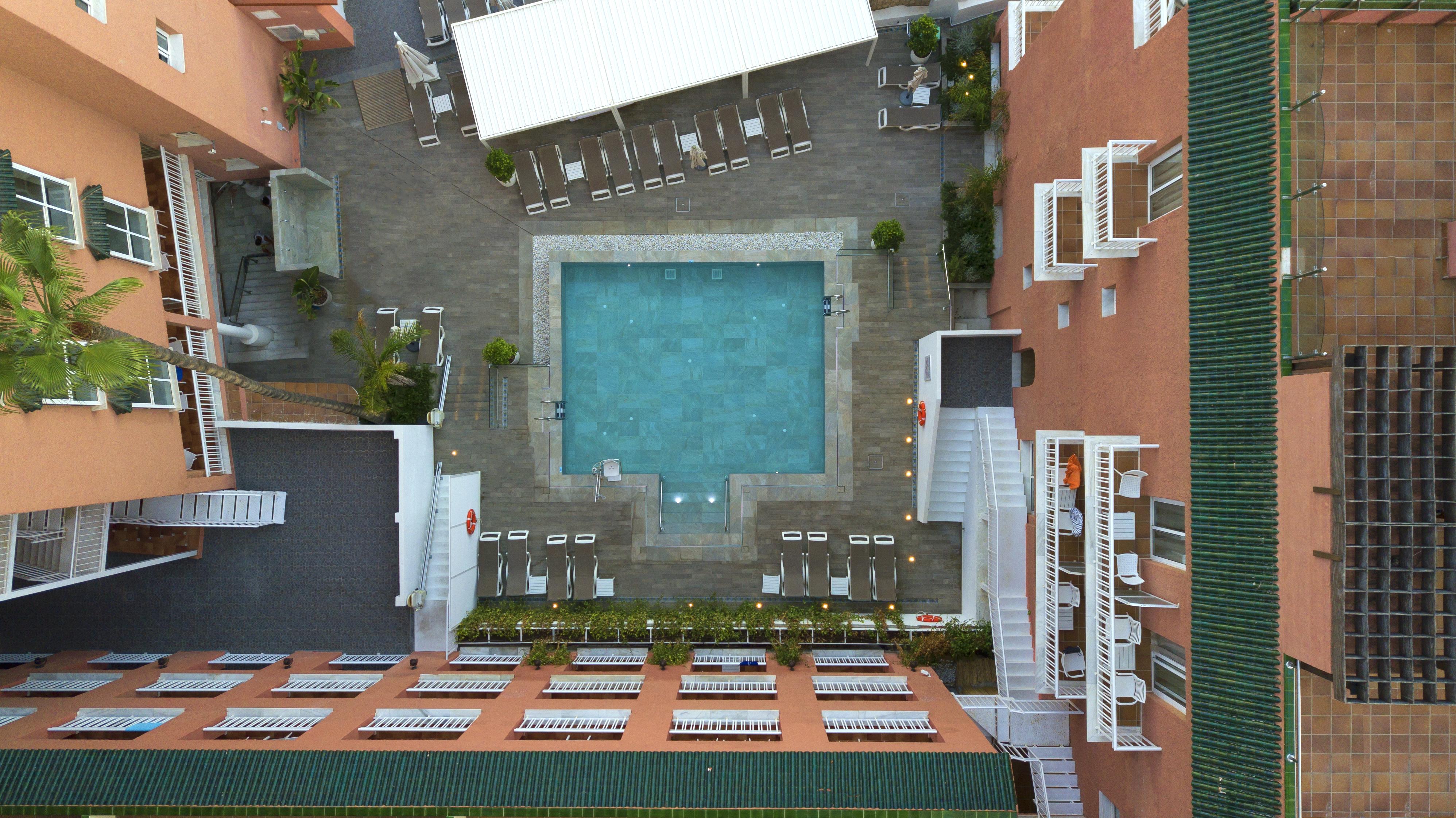 فندق Fenix Torremolinos - Adults Only Recommended المظهر الخارجي الصورة